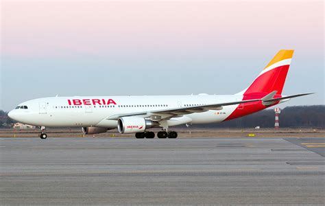 Airbus A330-200 Iberia. Photos and description of the plane