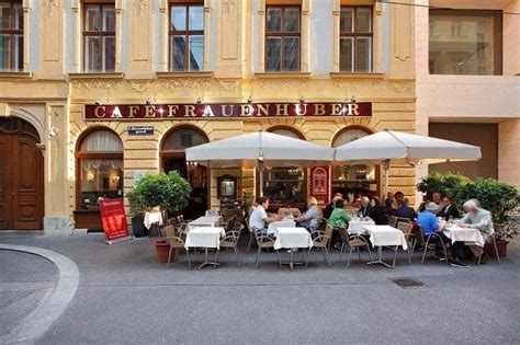 11 Best Traditional Viennese Coffee Houses