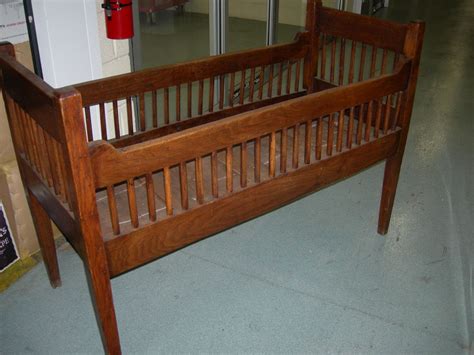 antique baby crib - 28 images - antique brass baby crib lot 181, gretels antique spindle crib in ...