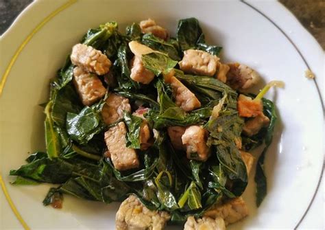 Resep Tumis daun singkong oleh Saluna Mahira - Cookpad