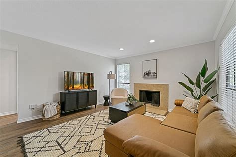 Lakeside Apartments - Apartments in Dallas, TX | Apartments.com