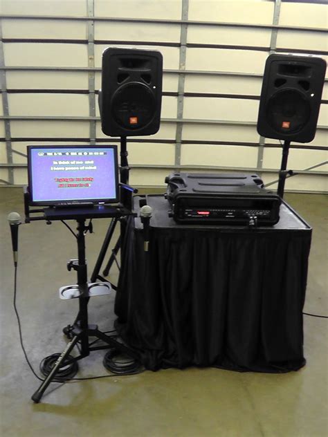 Let's Talk About Karaoke : How to Choose the Best Home Karaoke Machine