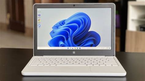 Microsoft Surface Laptop SE review | CNN Underscored