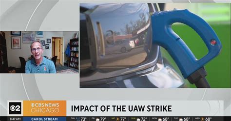 Analyzing the impact of the UAW strike - CBS Chicago