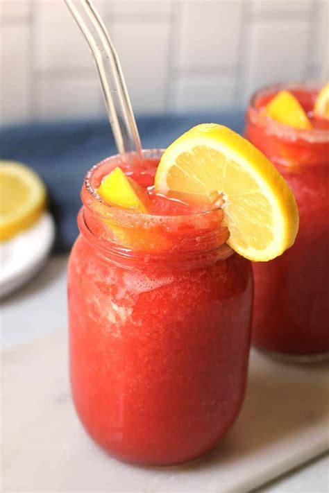 Strawberry Lemonade Vodka Slush - SueBee Homemaker | Recipe | Vodka ...