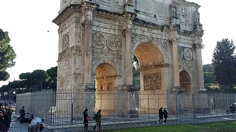 Arch of Constantine Rome, location, facts and history.