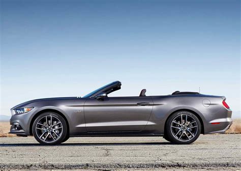 2015 Ford Mustang Convertible Pictures & 0-60 MPH Time