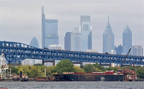 Philly Skyline as seen from Eagle's Point in West Deptford, NJ ...