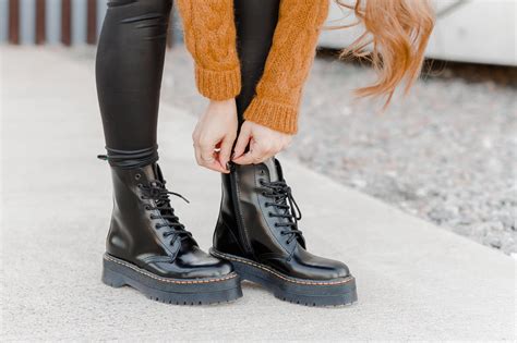 BOTAS Y BOTINES PARA MUJER, TENDENCIAS INVIERNO 2022-2023