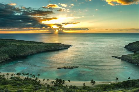 Everything You Need To Know About Visiting Hanauma Bay, Hawaii