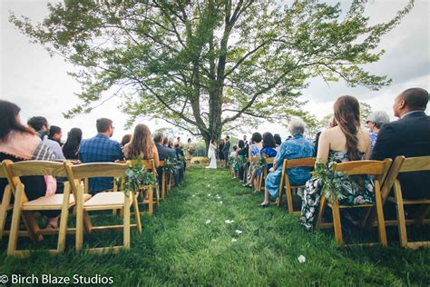 Scenic Barn Wedding Venue in White Mountain NH Foothills | Photos