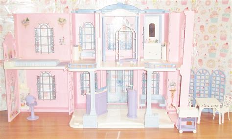 2001 Barbie Grand Hotel Interior | Box Date: 2001 Condition … | Flickr