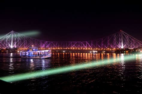 Kolkata's Howrah Bridge completes 75 years- Mumbai Mirror