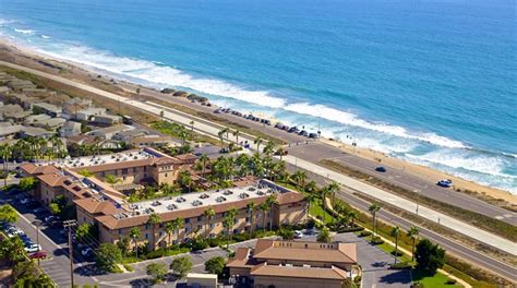 Hilton Garden Inn Carlsbad Beach, Carlsbad, CA - California Beaches