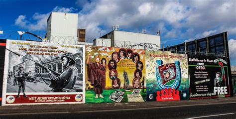 The Murals of Belfast – i landed here