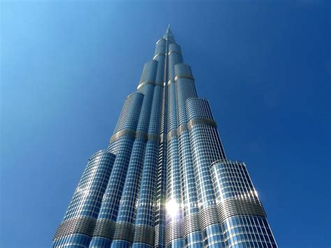 Burj Khalifa Height in Km - KonnormcyBooker