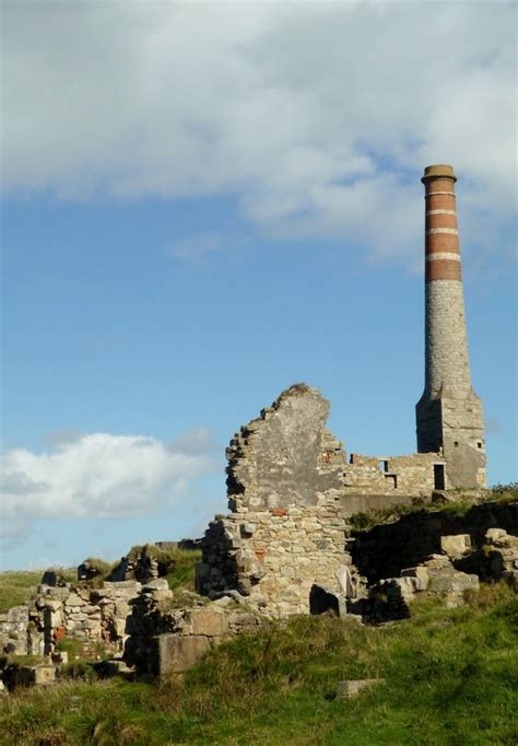 Levant Mine - WEST CORNWALL EXPLORED IN PHOTOGRAPHS