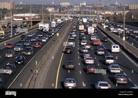 Toronto Canada heavy traffic on Highway 401 Stock Photo: 4962979 - Alamy