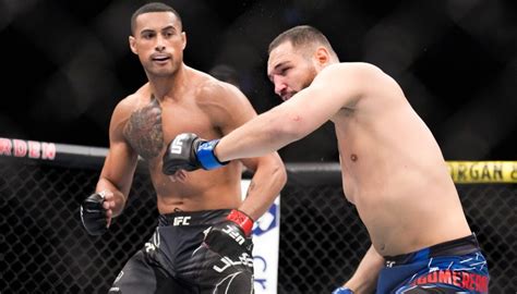 UFC 281: Kiwi Carlos Ulberg earns vicious first-round knockout against Nicolae Negumereanu | Newshub