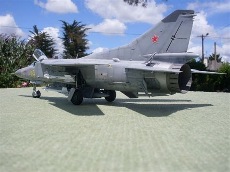 Mikoyan-Gourevitch Mig-23M Flogger-B au 1/48