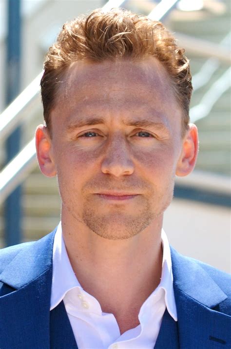 Tom Hiddleston - Wikipedia