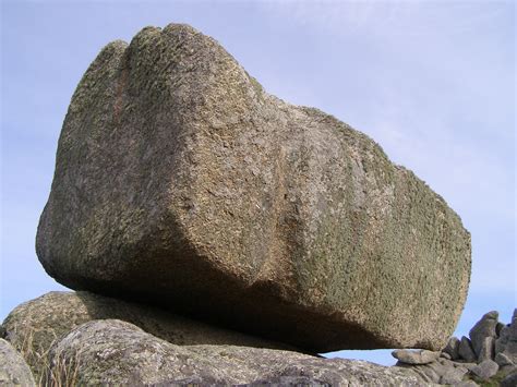 File:Logan Rock Treen closeup.jpg - Wikipedia, the free encyclopedia
