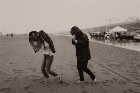 Hannah + Laine, rainy day at the beach couples session — Ranucci ...