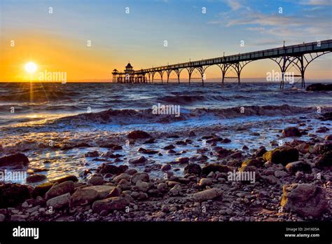 Sunset at Clevedon Pier, Clevedon, United Kingdom Stock Photo - Alamy