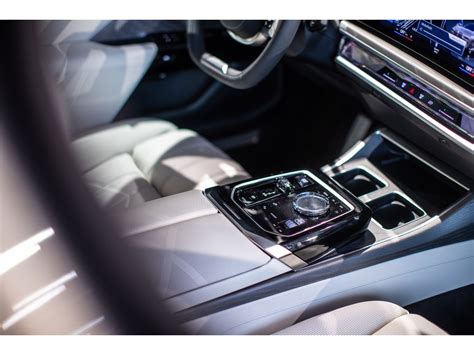 2024 BMW i7: 65 Interior Photos | U.S. News