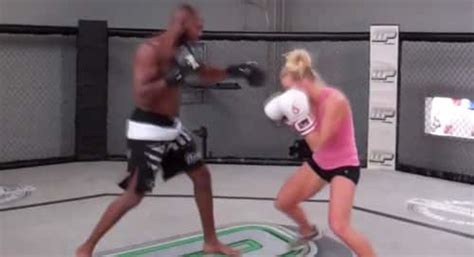 Boy vs girl in this MMA-style beat down » MixedMartialArts.com