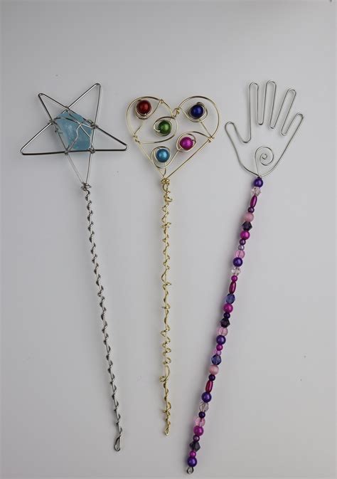 Wire Jewelry Designs, Jewelry Art, Jewlery, Diy Wand, Wire Wrapping Diy, Fairy Wands, Puff And ...