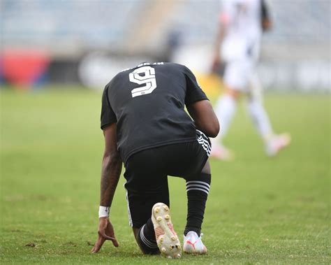 Orlando Pirates coach left frustrated with Bucs attackers!