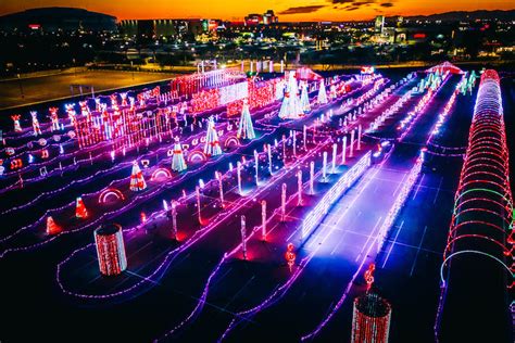 The World’s Largest Drive-Through Animated Light Show is Coming to Arizona – The Upper Middle