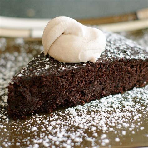 Black bean cake | Gluten free chocolate cake, Black bean cakes, Bean cakes