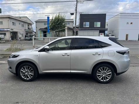 Used 2016 Toyota Harrier Hybrid for sale - Zen Co. Ltd.