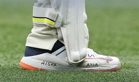 Usman Khawaja wears shoes inscribed with daughters' names