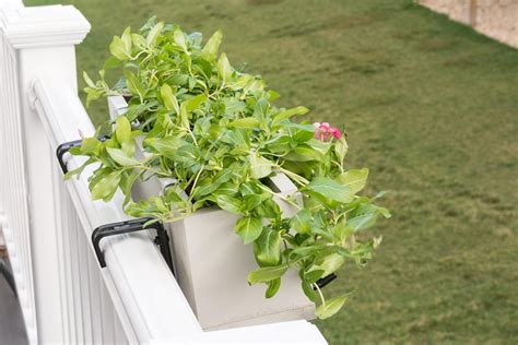 DIY Deck Rail Planters - I See A Happy Face