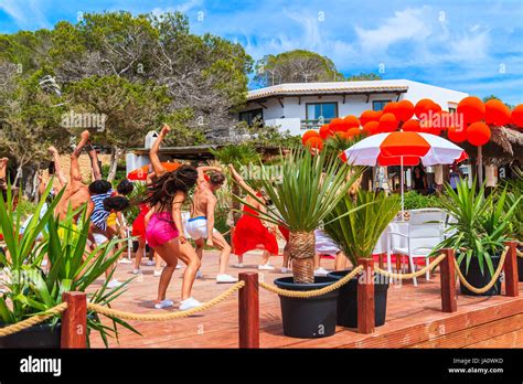 Ibiza beach party women hi-res stock photography and images - Alamy