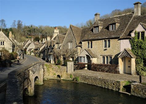 Cotswolds - Wikipedia