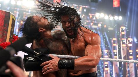 Roman Reigns vs. Jey Uso -- Universal Title Match: photos | WWE