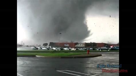 Tornado that ripped through Tuscaloosa Alabama April 2011 - YouTube