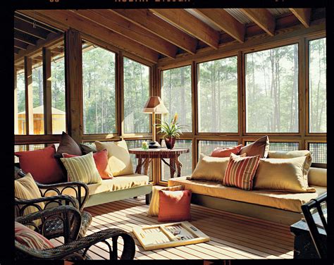 Porch Perfection: Decorating Ideas For An Enclosed Porch – DECOOMO