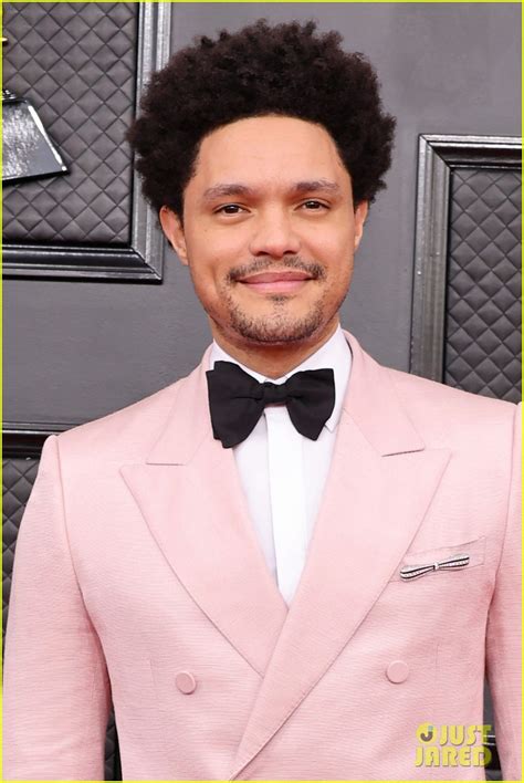 Trevor Noah Hits the Red Carpet Ahead of His Hosting Duties at the Grammys 2022: Photo 4738636 ...