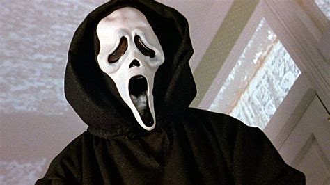 Scream's New Ghostface Mask Is Revealed! UPDATE: No It's Not