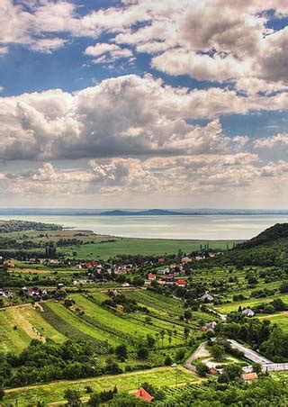 Geography of Hungary, Landforms - World Atlas