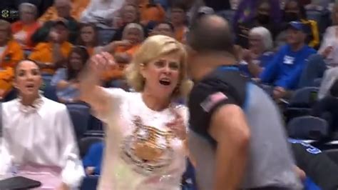 Video: Kim Mulkey goes nuts on official, gets technical foul