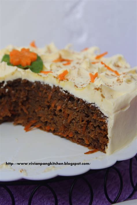 Vivian Pang Kitchen: Carrot Cake with Frosting (The Pioneer Woman)