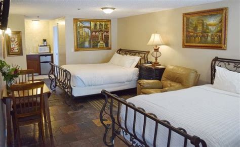 Double Bed Rooms - Silverton Inn & Suites