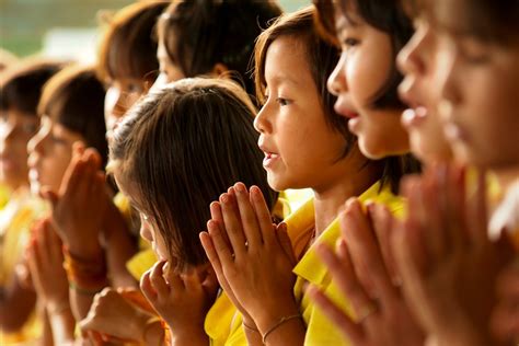 Children Praying - Church of God of Prophecy