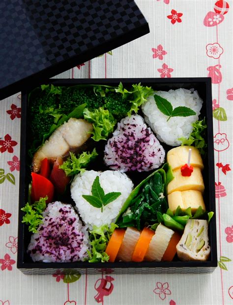 Elegant Japanese Bento BoxLunch (Triangle Rice Balls, Baked Saba ...